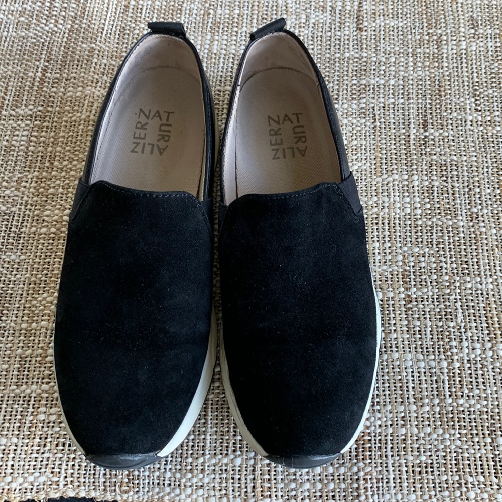 Naturalizer Suede & Leather Comfort Walking Shoes